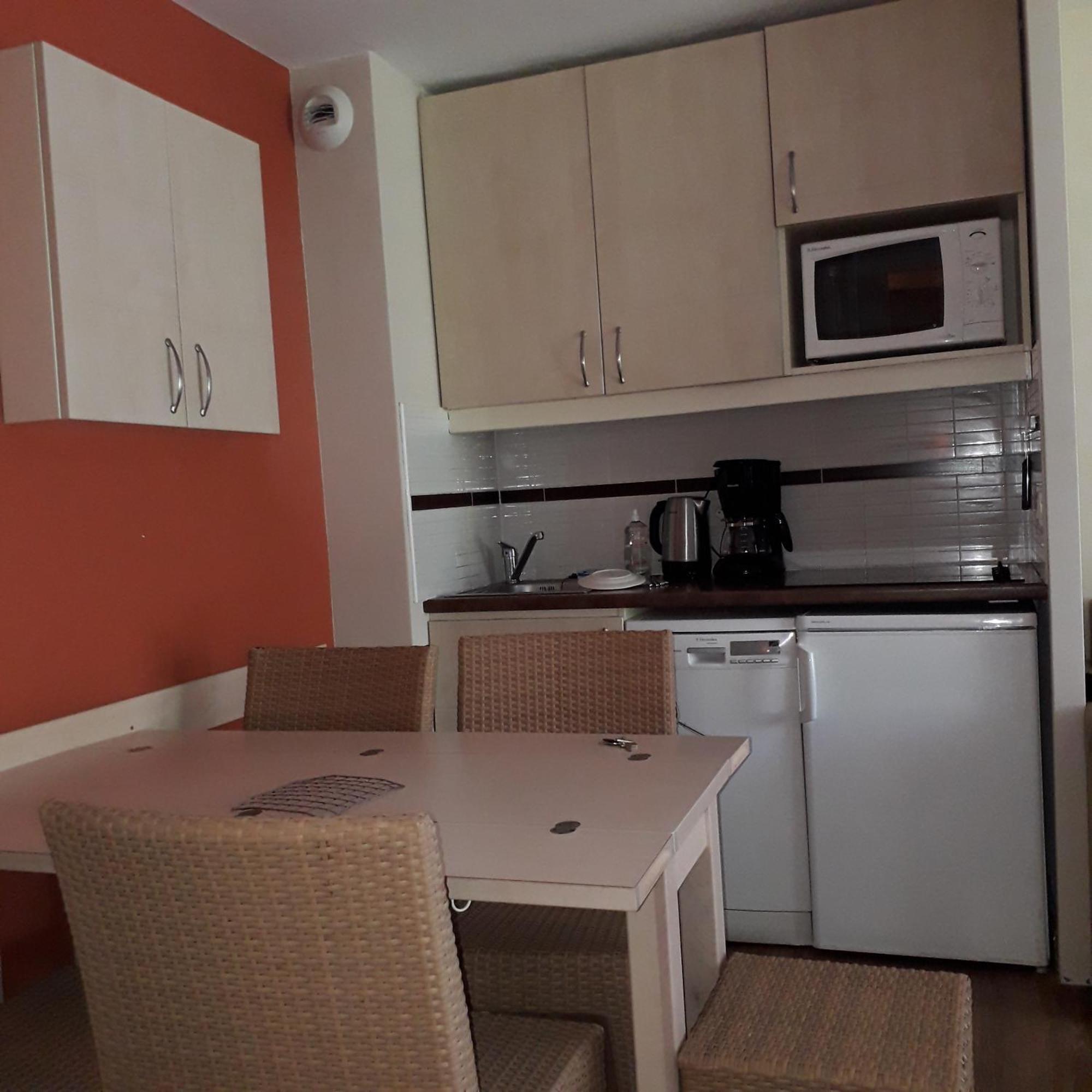 2 Pieces Avec Piscine Vue Appartement *